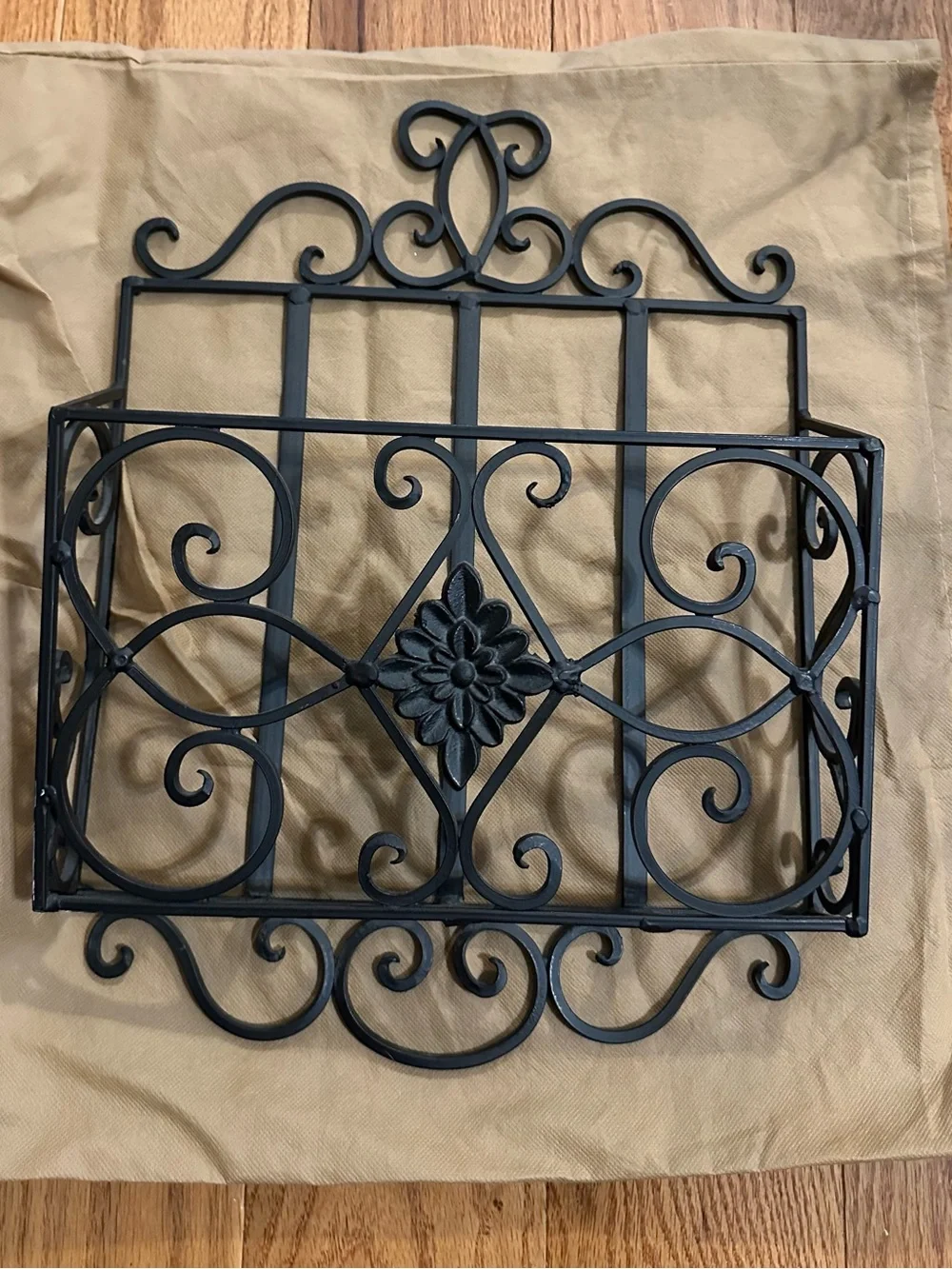 Vintage Vintage Cast Iron Wall Magazine Newspaper Mail Holder